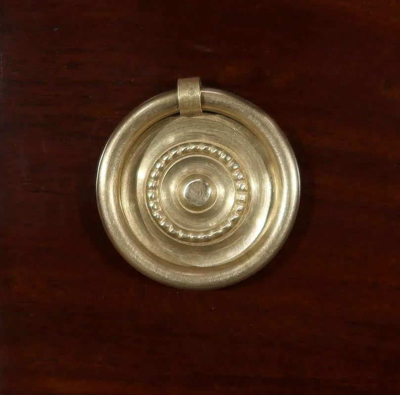 Petit Semainier en Acajou de Cuba et Acajou clair, époque Louis XVI – XVIIIe
