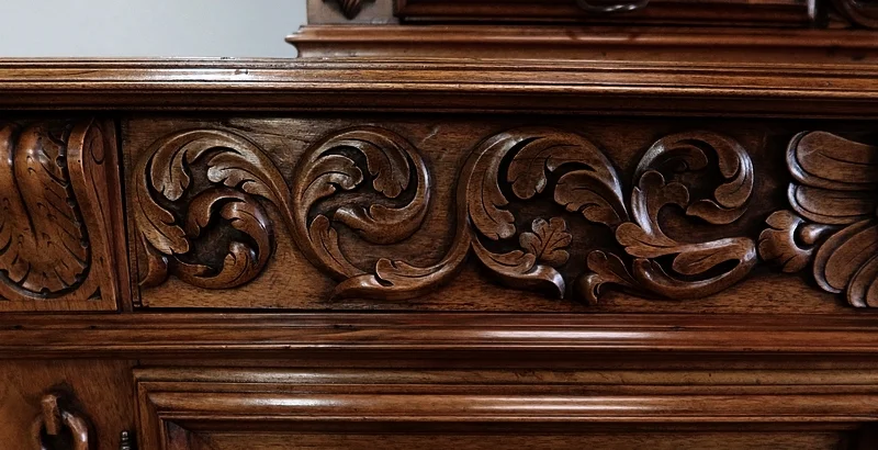 Buffet deux corps diminutif en Noyer, Renaissance – XVIIe