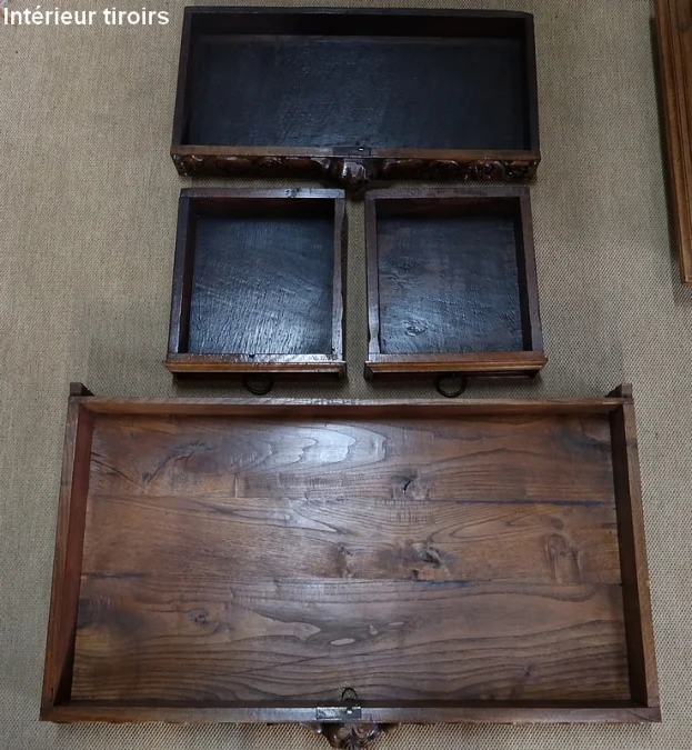 Buffet deux corps diminutif en Noyer, Renaissance – XVIIe