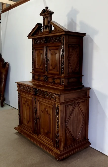 Buffet deux corps diminutif en Noyer, Renaissance – XVIIe