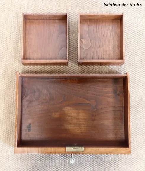 Petit Cabinet en Marqueteries de bois divers, style Louis XVI – 1900