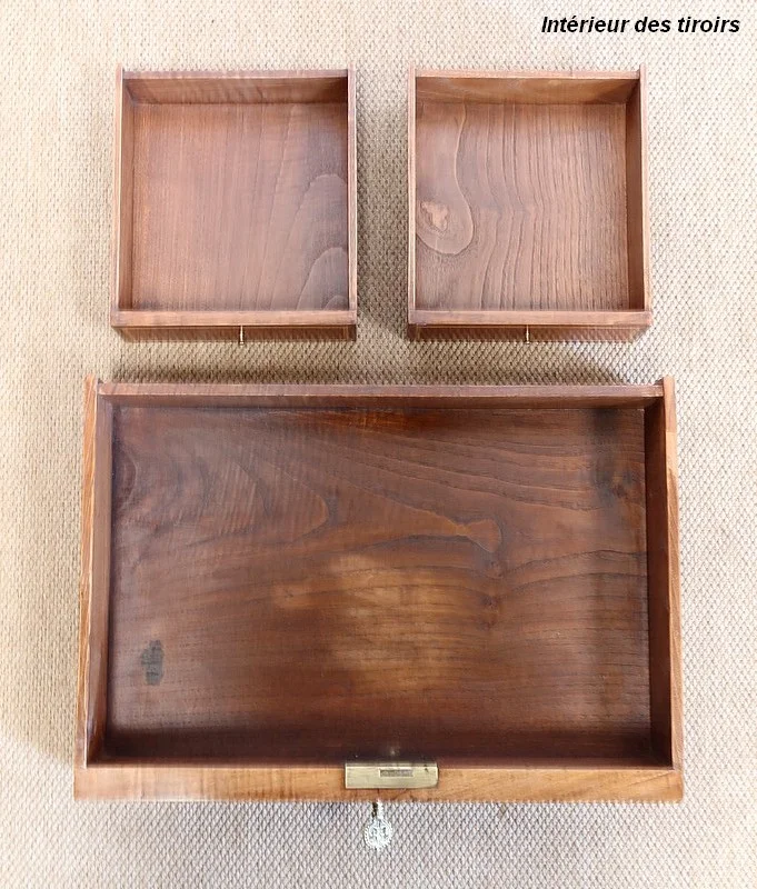 Petit Cabinet en Marqueteries de bois divers, style Louis XVI – 1900