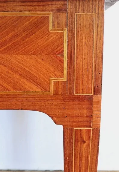 Petit Cabinet en Marqueteries de bois divers, style Louis XVI – 1900