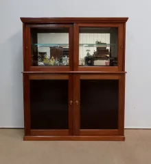 LADENAUSSTATTUNG