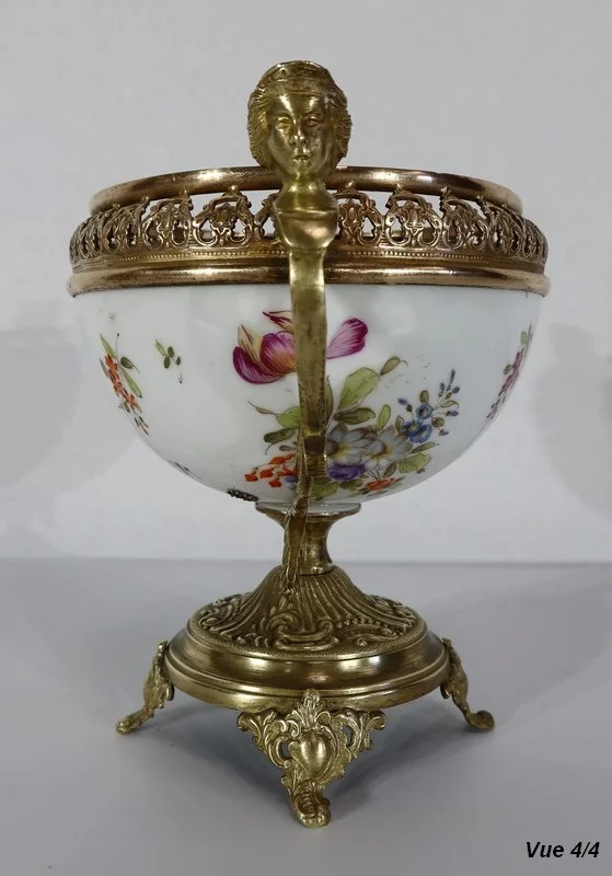 Coupe en Bronze et Porcelaine à décors fleuris – Fin XIXe