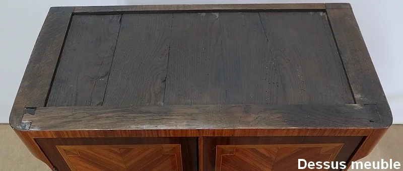 Meuble d’appui Transition Louis XV / Louis XVI en Bois de Rose - 1ère partie de XIXe