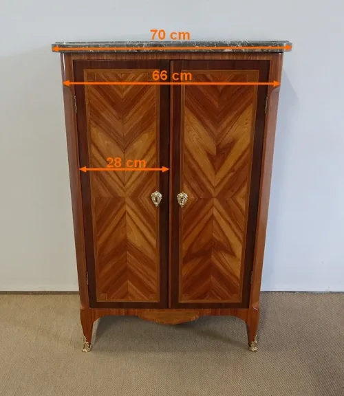 SCHRANK IM ÜBERGANGSSTIL
