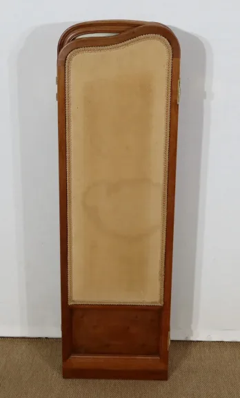BILDSCHIRM IM JUGENDSTIL
