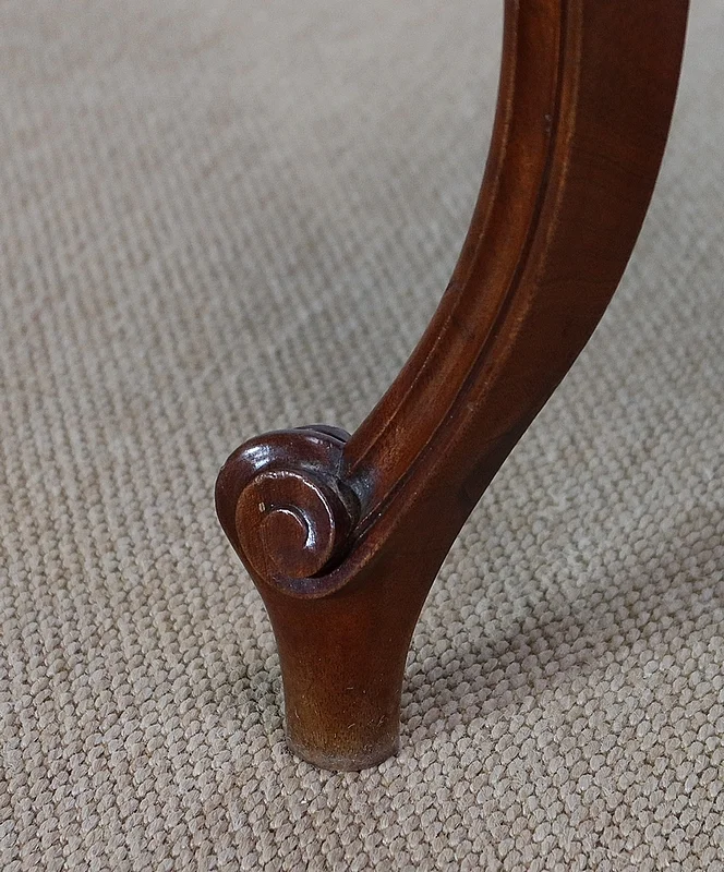 Table de milieu en Acajou massif, style Louis XV – 2ème partie XIXe