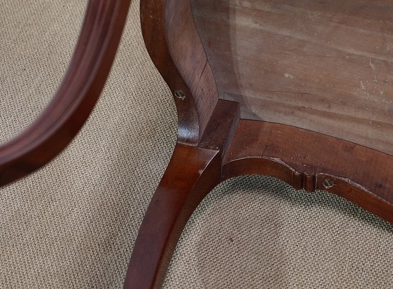 Table de milieu en Acajou massif, style Louis XV – 2ème partie XIXe