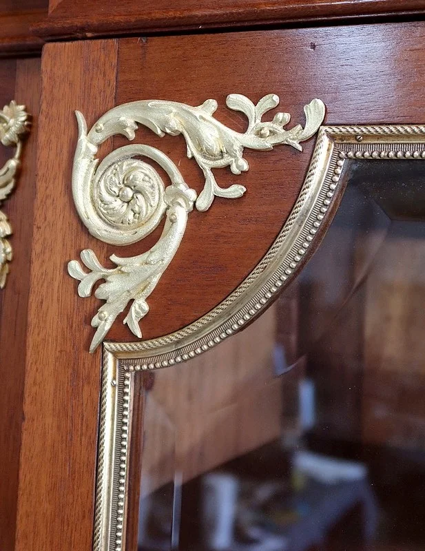 LIBRERÍA ESTILO LOUIS XVI