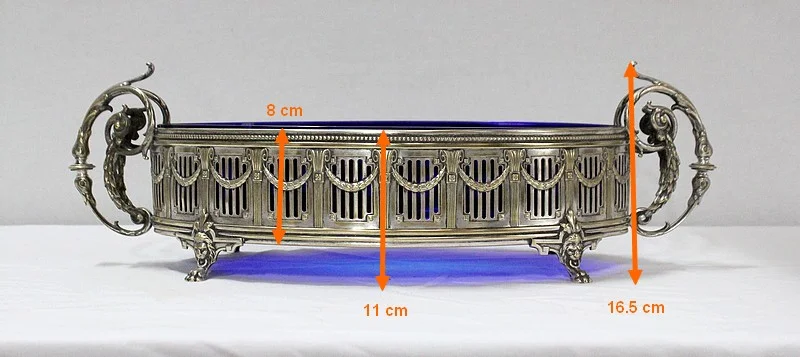 SILVER PLATE CENTER PIECE