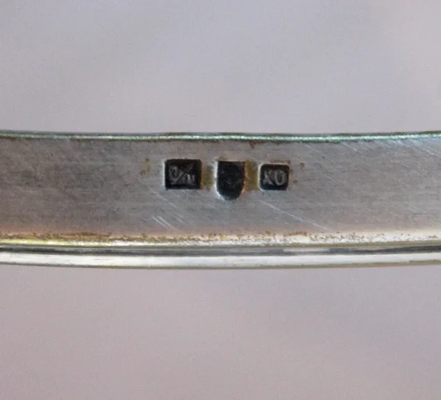 MITTELSTÜCK AUS SILBERPLATTE