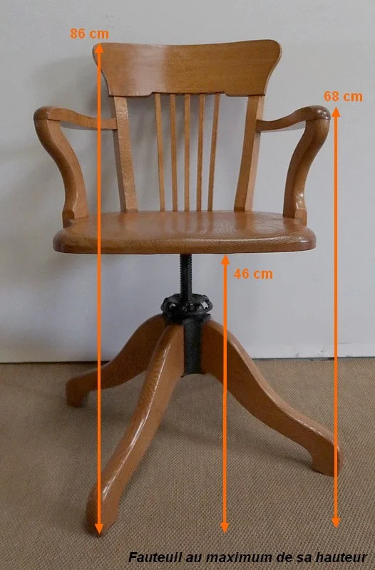 REVOLVING DESK CHAIR