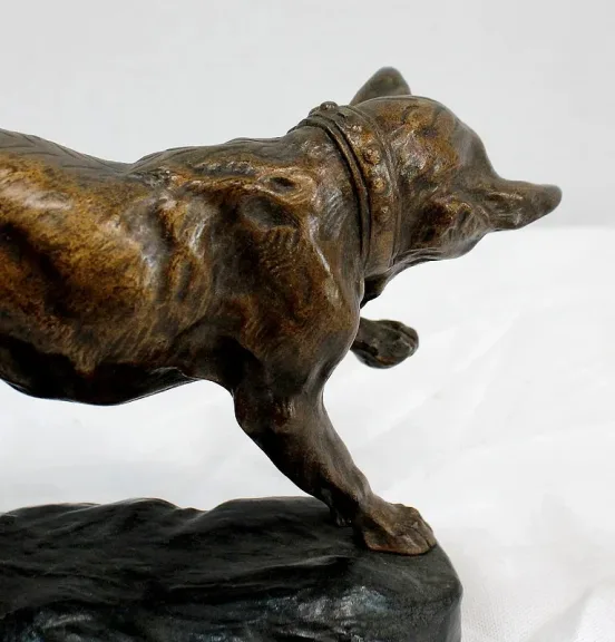 BRONZE HUND signiert TF CARTIER