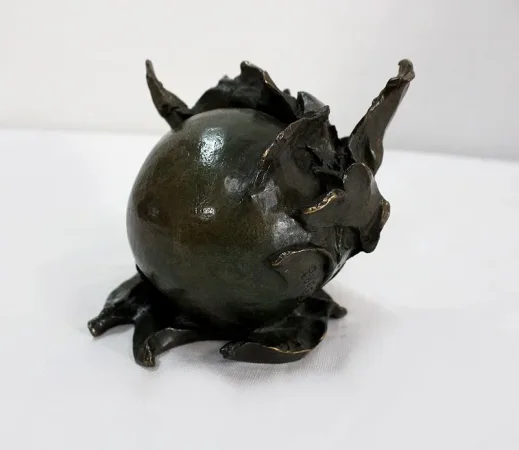 Bronze « Le fruit » signé S. Burel – Début XXe