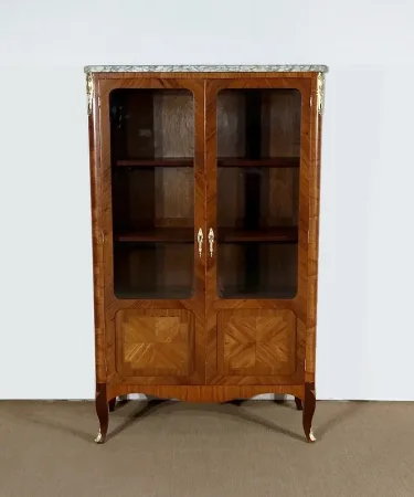 Petite Vitrine en Bois Précieux et Marbre Vert d'Estours, style Transition Louis XV / Louis XVI – Début XXe