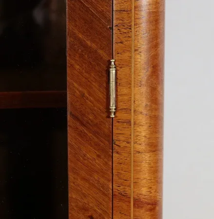 Petite Vitrine en Bois Précieux et Marbre Vert d'Estours, style Transition Louis XV / Louis XVI – Début XXe