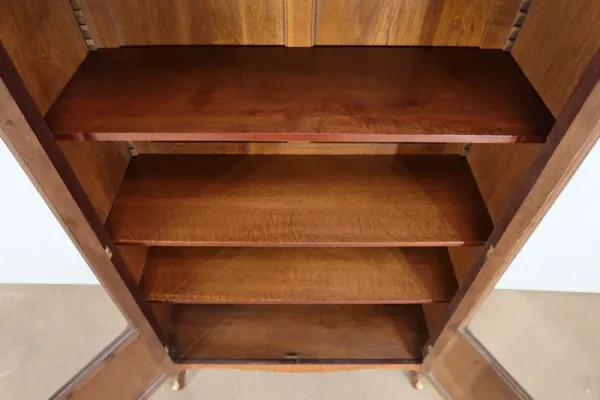 Petite Vitrine en Bois Précieux et Marbre Vert d'Estours, style Transition Louis XV / Louis XVI – Début XXe