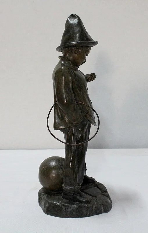 SPELTER STATUETTE von Georged Demange