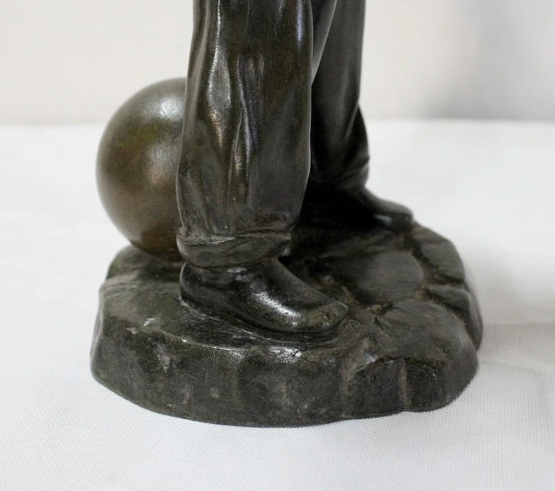 SPELTER STATUETTE von Georged Demange