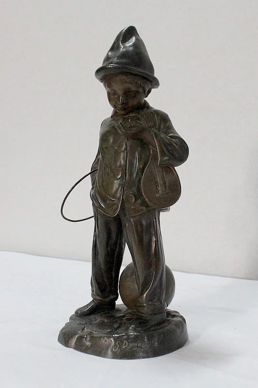 SPELTER STATUETTE von Georged Demange