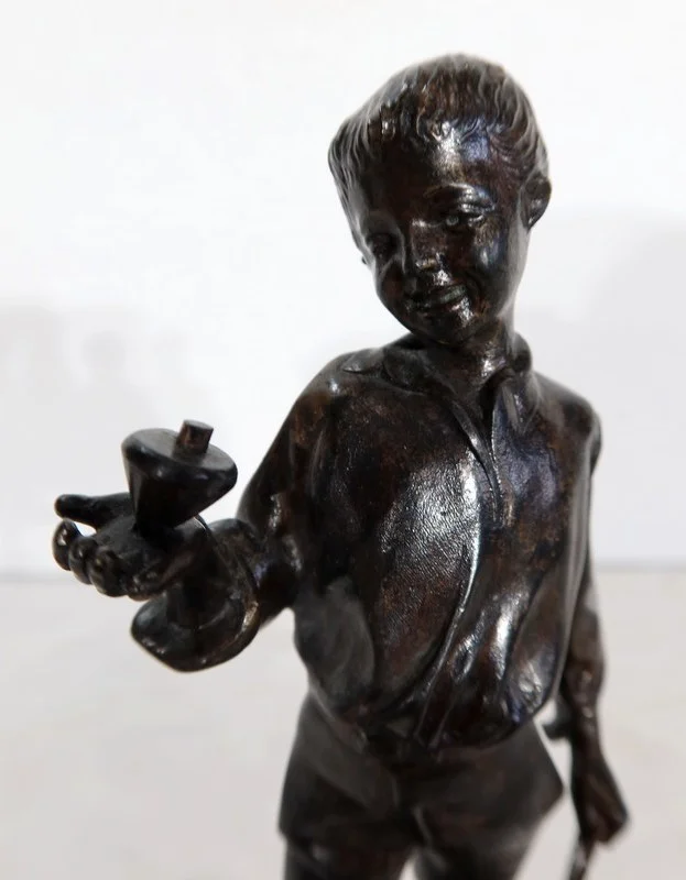 Bronze « Garçon à la toupie » - Fin XIXe