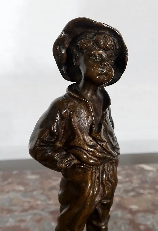 Bronze « Garçon mains dans les poches » - 1910