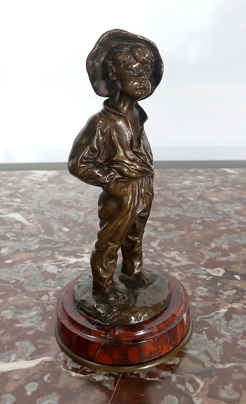 Bronze « Garçon mains dans les poches » - 1910