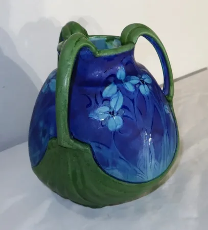 VASE signed  E. LACHENAL