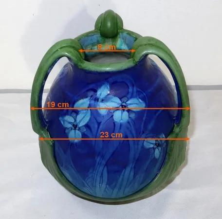 VASE signed  E. LACHENAL