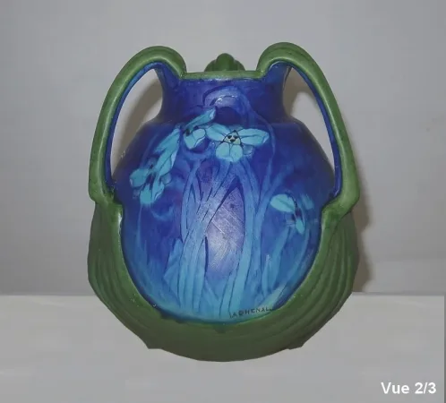 VASE signed  E. LACHENAL