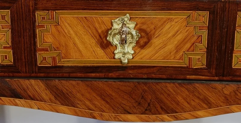 LOUIS XV PERIOD SLOPE TOP DESK
