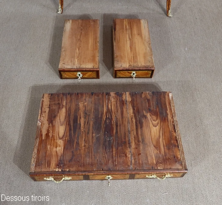 LOUIS XV PERIOD SLOPE TOP DESK