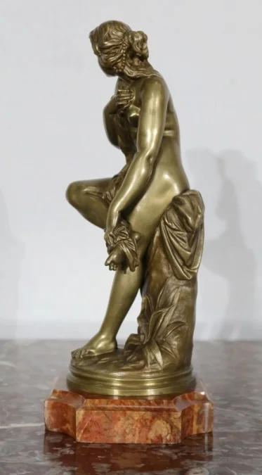 STATUETTA IN BRONZO di A. CARRIER BELLEUSE