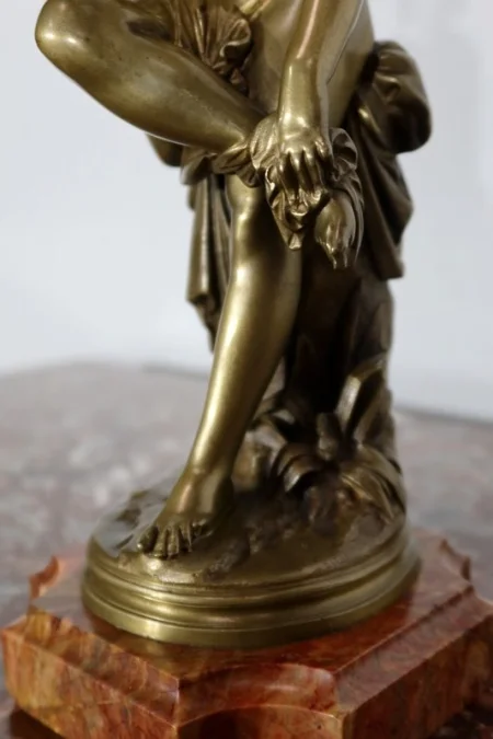 STATUETTA IN BRONZO di A. CARRIER BELLEUSE
