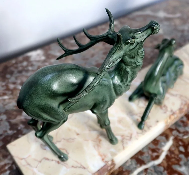 GRUPO DE PERIODO ART DECO EN SPELTER