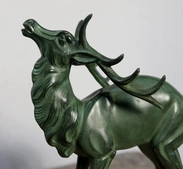 GRUPO DE PERIODO ART DECO EN SPELTER