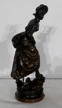 A. GAUDEZ 的青铜雕像