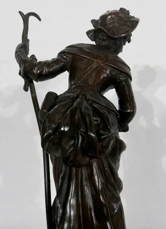 A. GAUDEZ 的青铜雕像