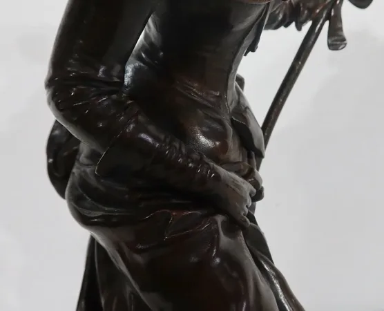 A. GAUDEZ 的青铜雕像