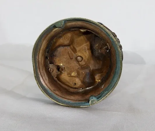 A. GAUDEZ 的青铜雕像