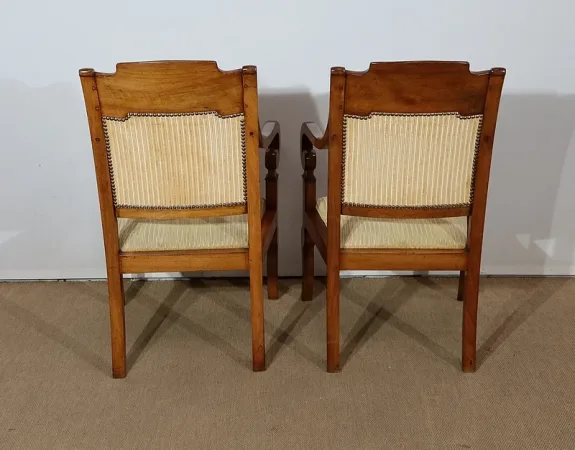 Paire de Fauteuils à Crosse en Noyer, époque Restauration – 1ère partie du XIXe