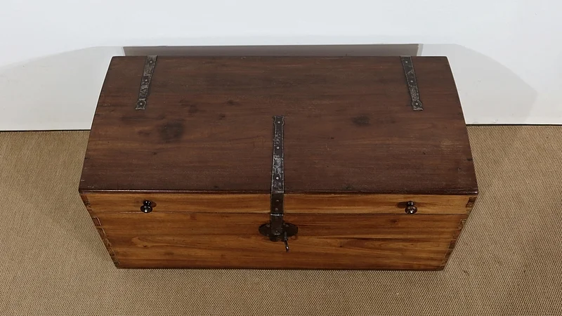 TEAK KAST