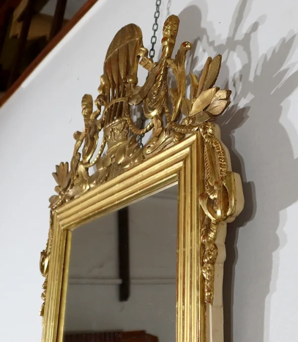 SPIEGEL IM LOUIS XVI-STIL