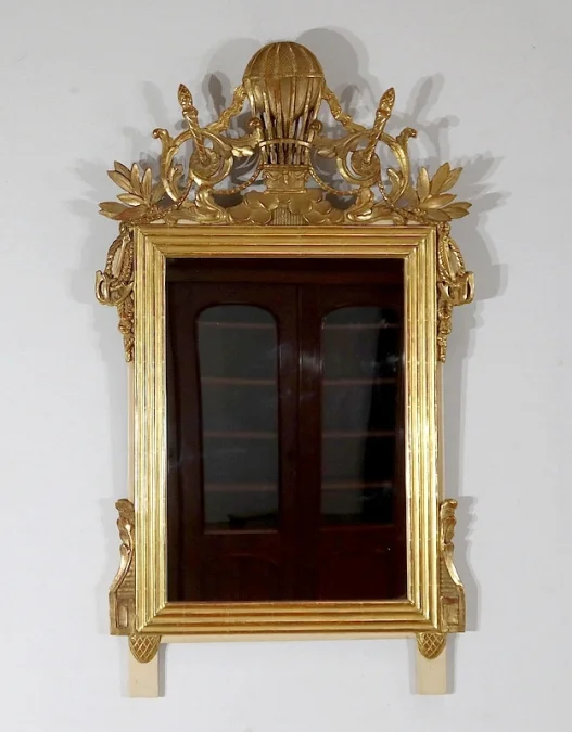 SPIEGEL IM LOUIS XVI-STIL