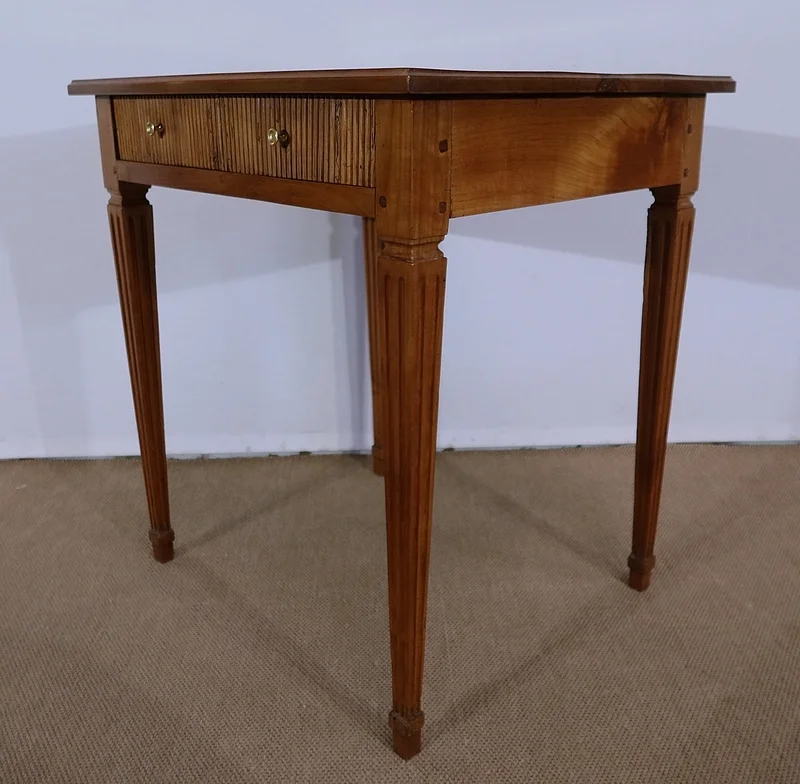 LOUIS XVI STYLE TABLE