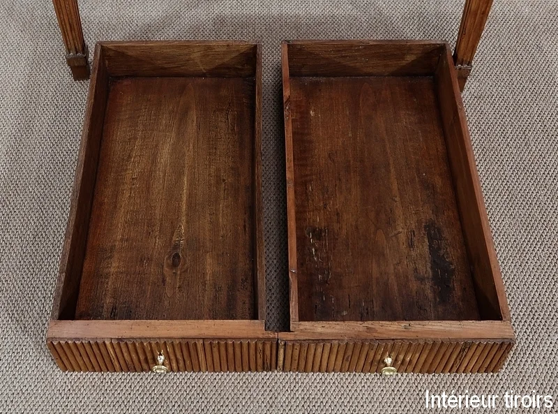 Petite Table en Merisier massif, style Louis XVI – 1ère partie XIXe