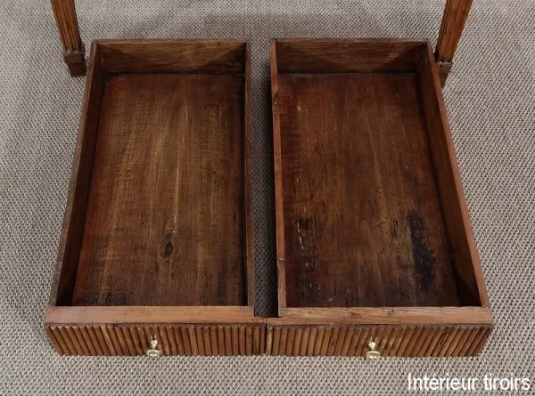 Petite Table en Merisier massif, style Louis XVI – 1ère partie XIXe