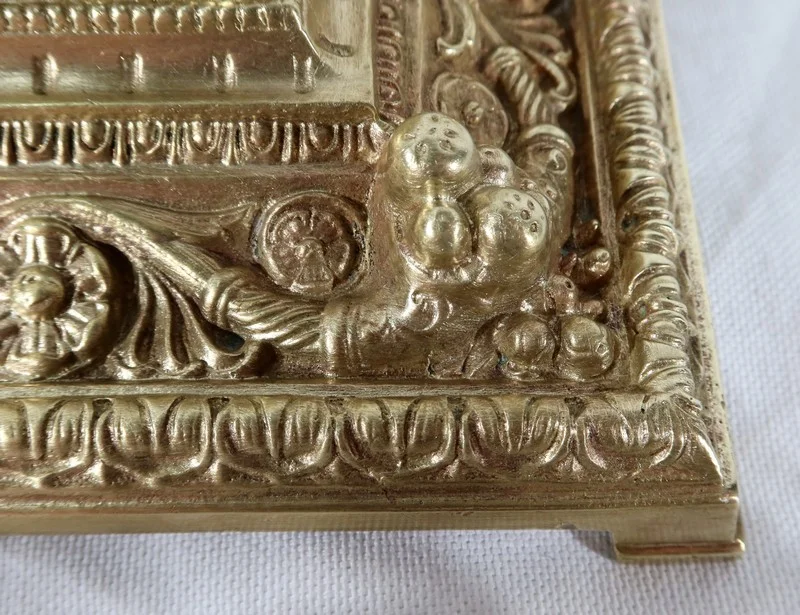 TINTENFASS IM RENAISSANCE-STIL